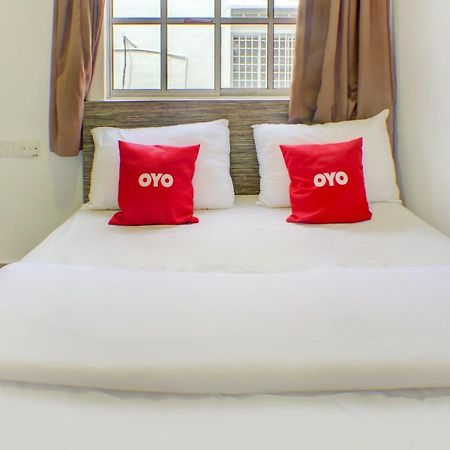 Oyo 90028 ラグラ ホテル ジョホールバル エクステリア 写真